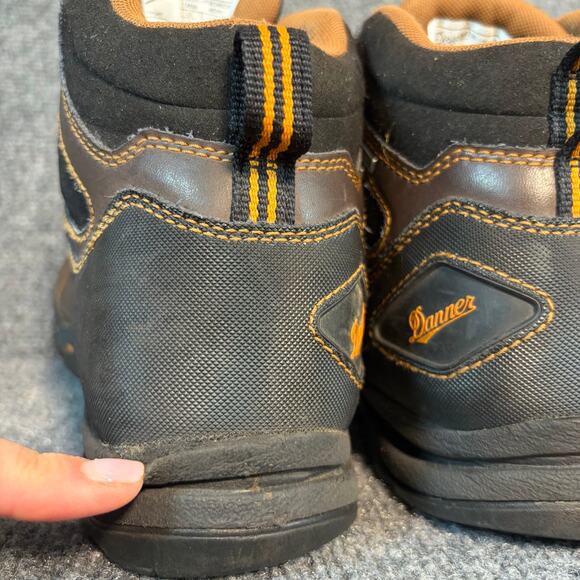 Danner Mens 10 Vicious 4.5\